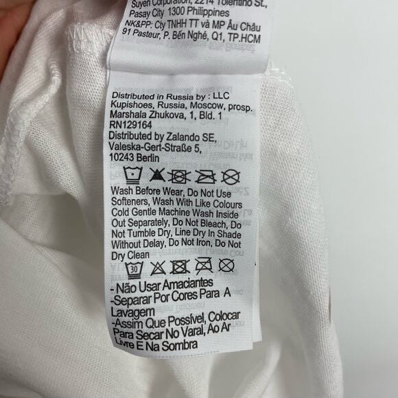 Cotton On Body Womens Muscle Tank Top Small White Active Curve Hem Athletic NWT - Picture 10 of 11